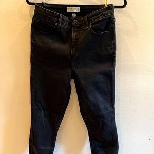 ABERCROMBIE Skinny Ankle High Rise - Size 29/8S